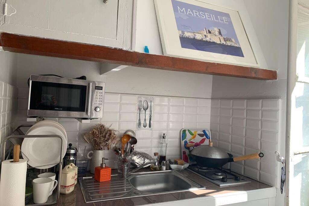 Charming Studio With Patio In The Heart Of Marseilles Exterior foto